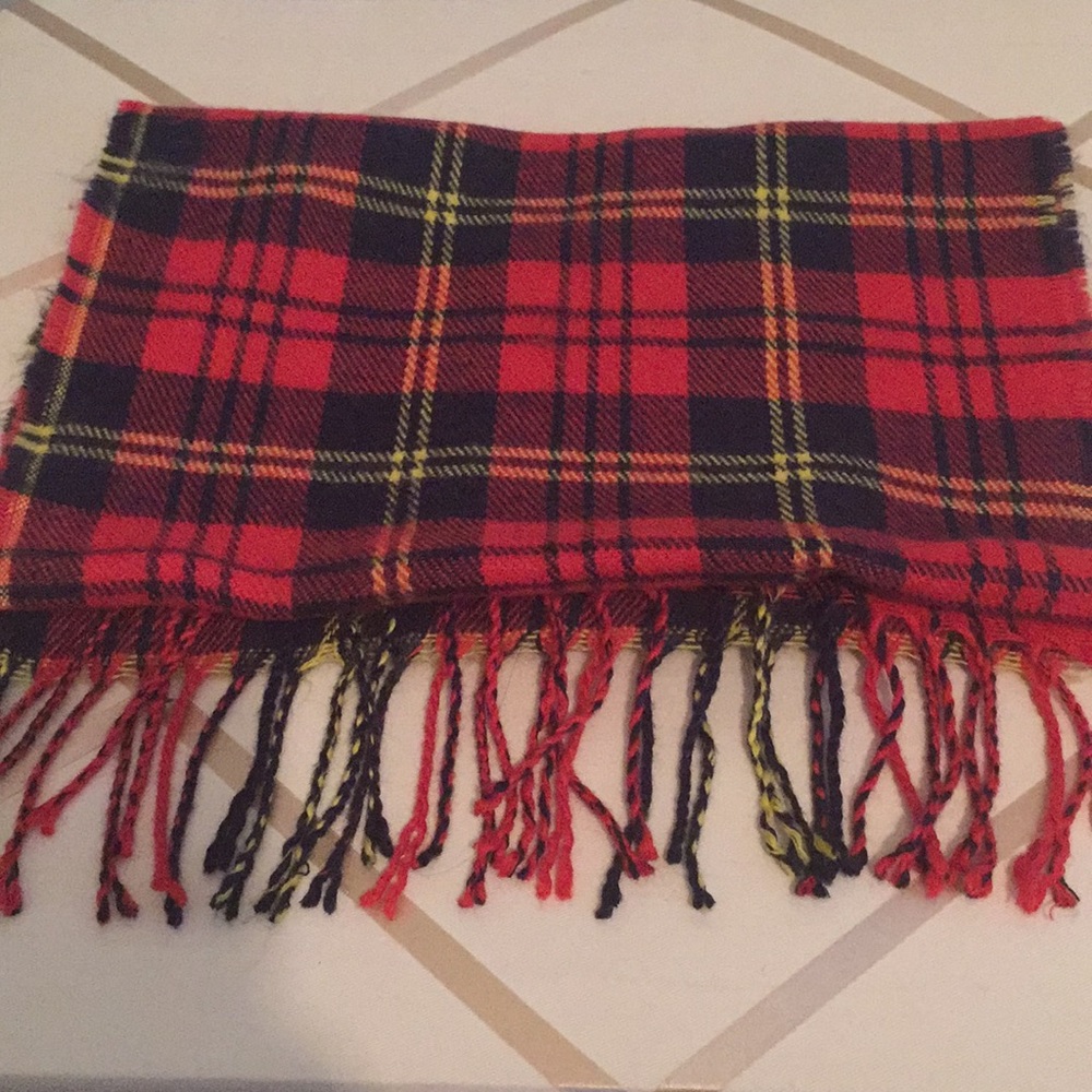 Beautiful plaid scarf from Old Navy